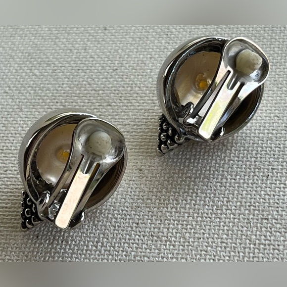 Vintage Pearl Clip-On Earrings – Silver Tone Statement Jewelry - Picture 4 of 4